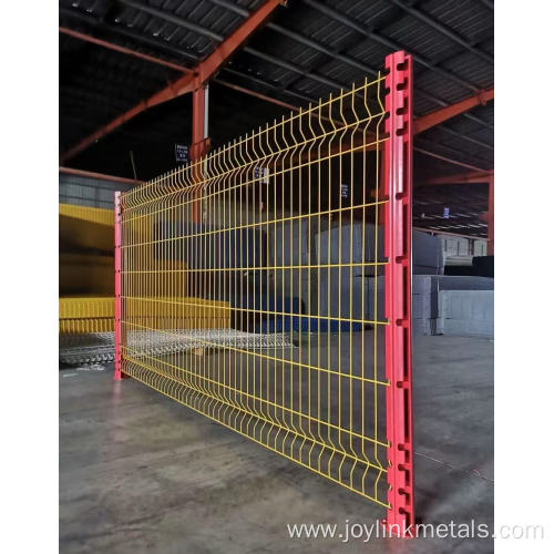 Pvc Coated Galvanized v Bend Curved 3d Fence